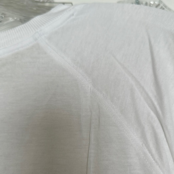 NWT FABLETICS Short Raglan Sleeve Crop Tee, Sz XL, in White - Picture 8 of 10